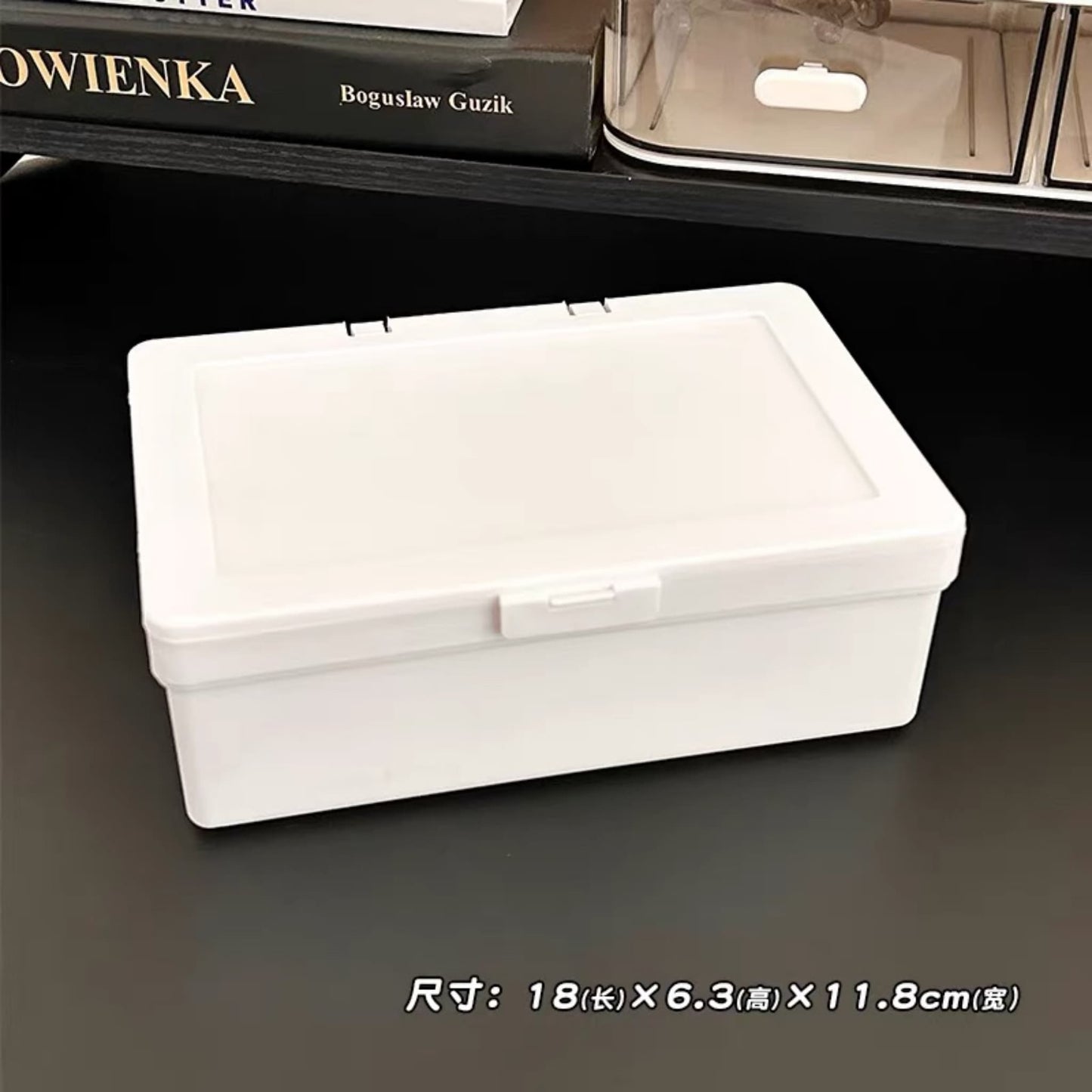 Dustproof cream glue storage box with secure lid featuring Y2K kawaii design