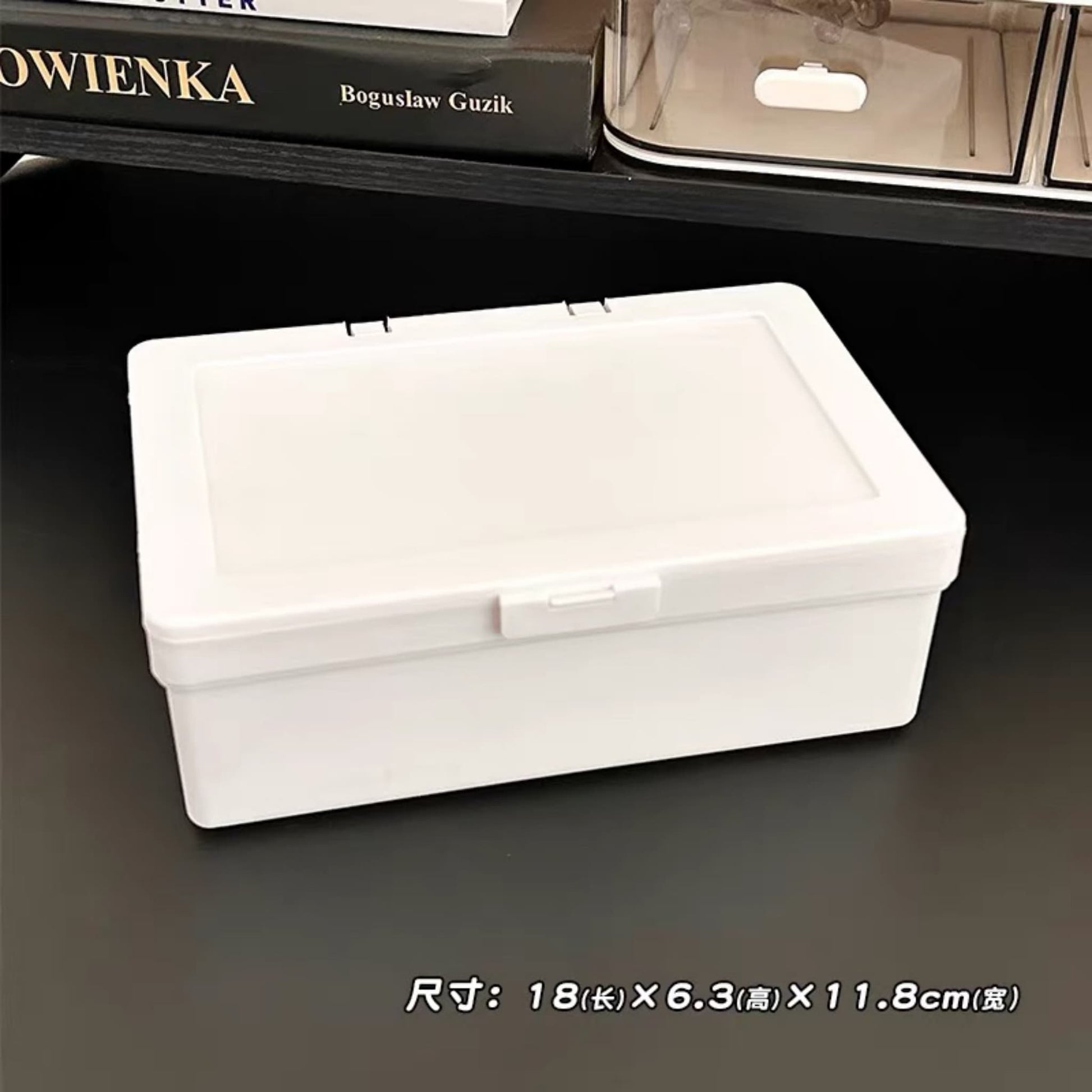 Dustproof cream glue storage box with secure lid featuring Y2K kawaii design