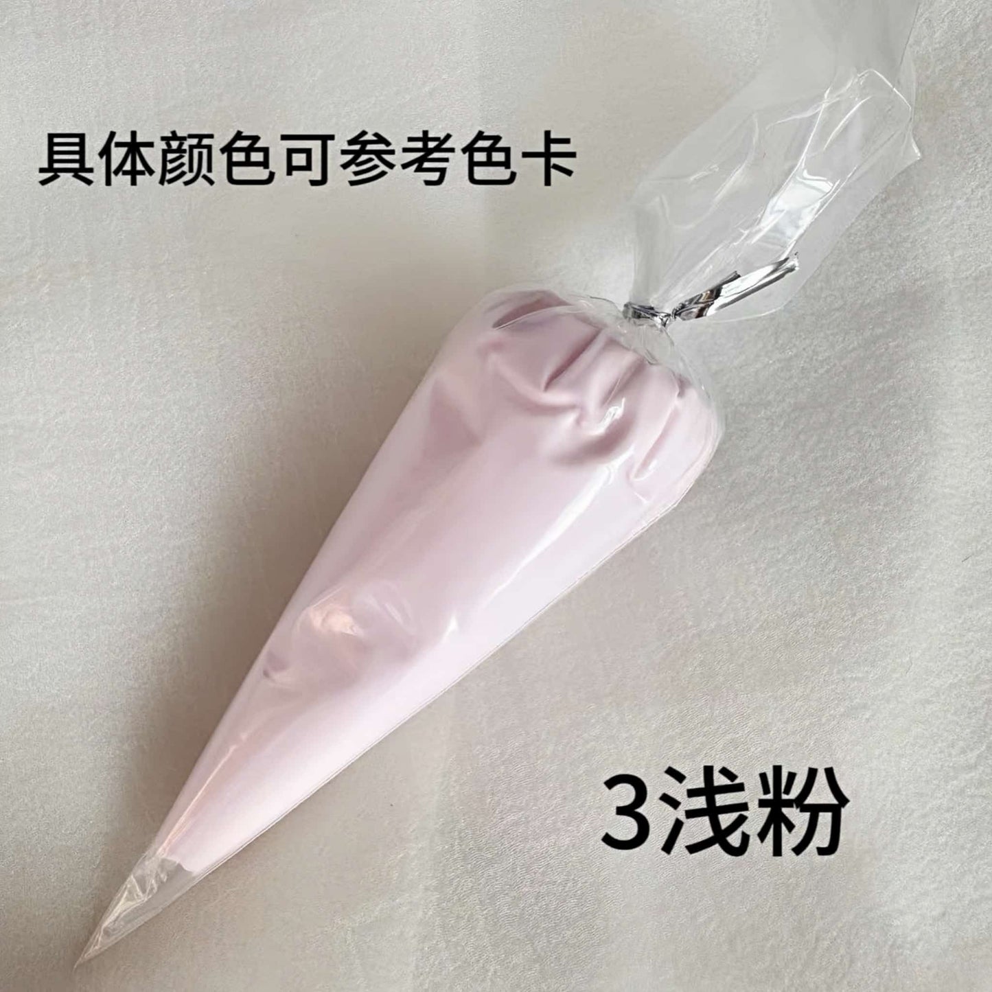 DIY pink cream glue application on phone case decoration