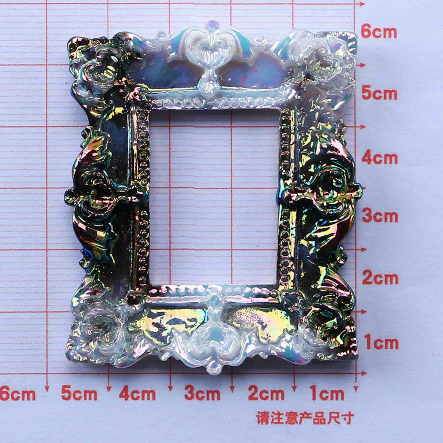 Gilded baroque charm - luxury gold-accented resin ornament for phone case decoration