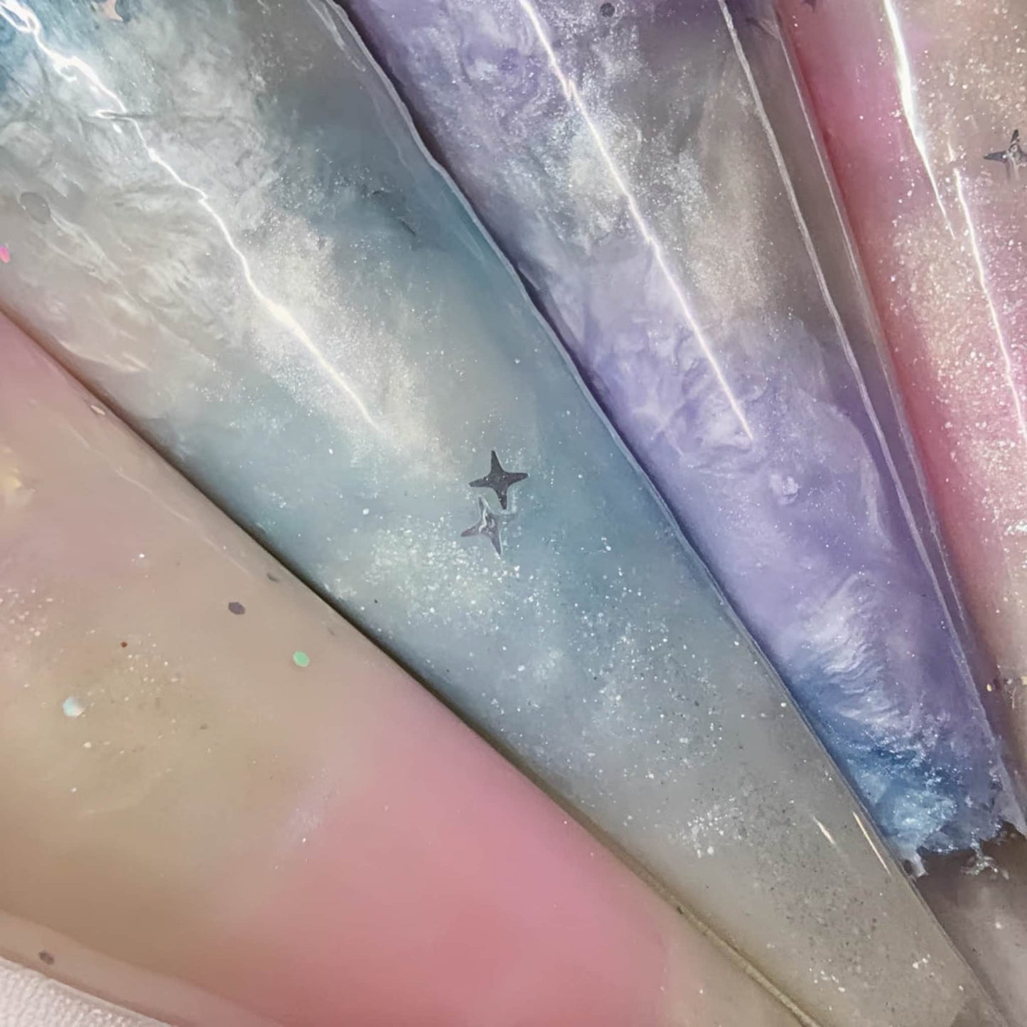 Crushed diamond pearlized cream glue 80g bottle with piping tips for decoden DIY projects